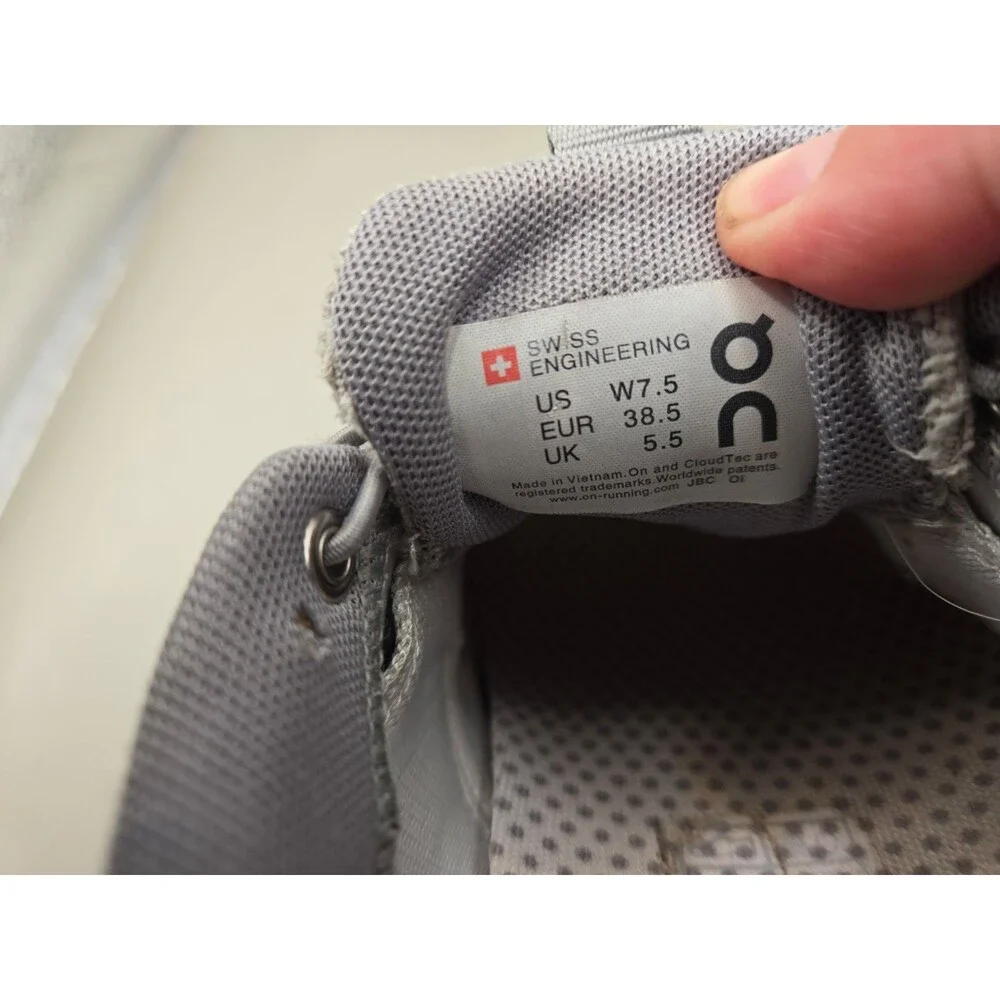 On Cloud Terry 5 Shoes Women's 7.5 Grey Road Running Athletic Workout Sneakers